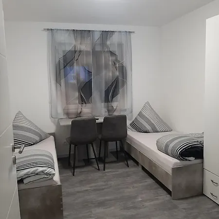 بيت شباب Five سينشيم