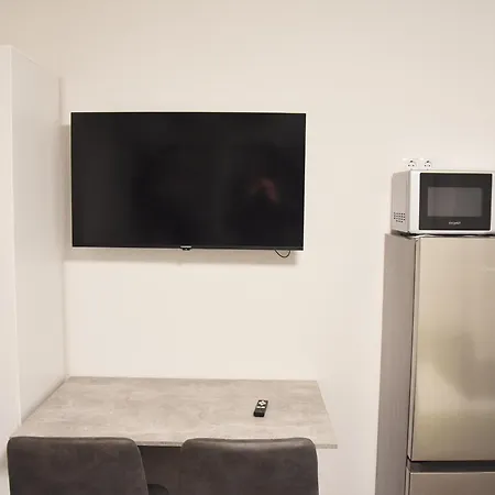 بيت شباب Five سينشيم